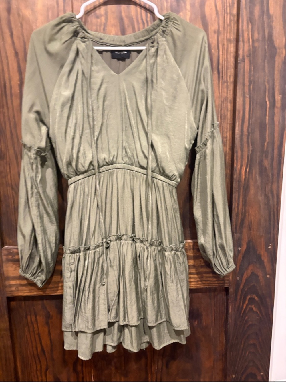 Women's Olive Long-Sleeve Tiered V-Neck Dress with Waist Tie
